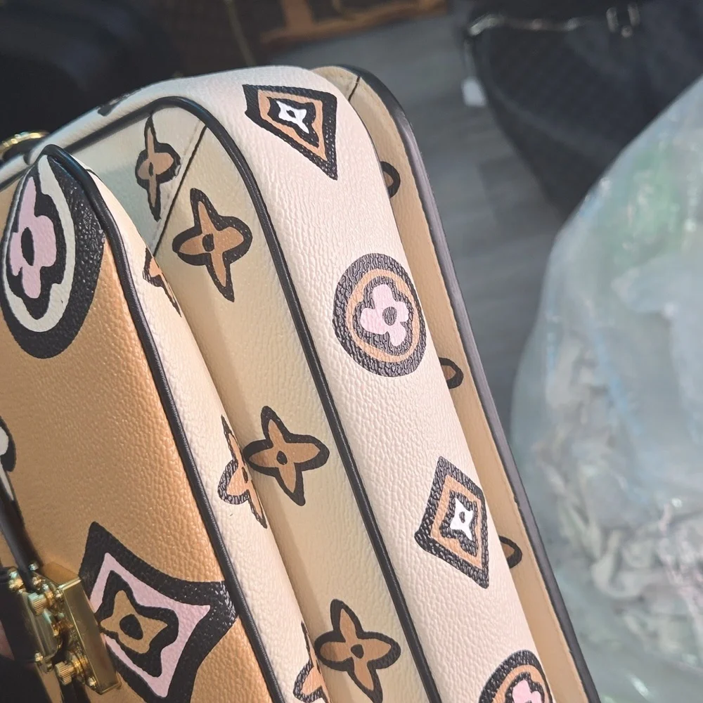 Louis Vuitton Pochette metis shoulder bag - Picture 6 of 12